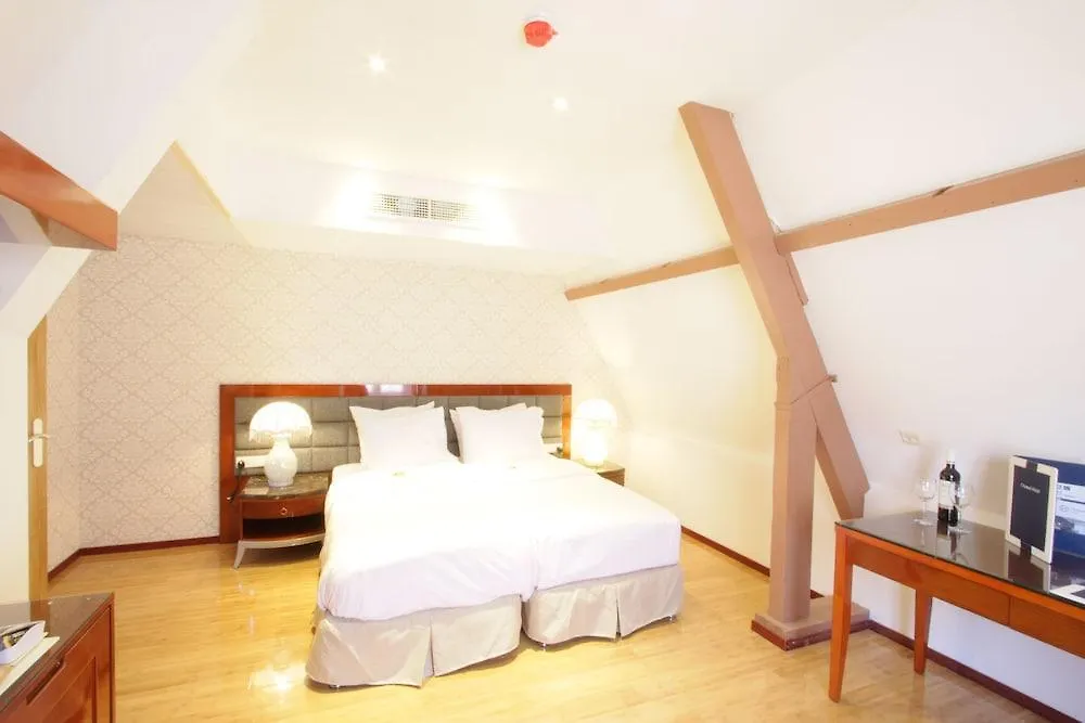 Chasse Hotel Амстердам